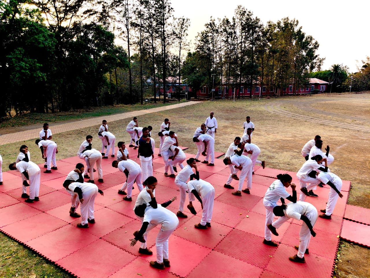 Self Defense कराटे प्रशिक्षण