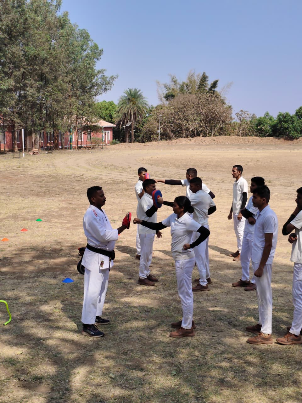 Self Defense कराटे प्रशिक्षण