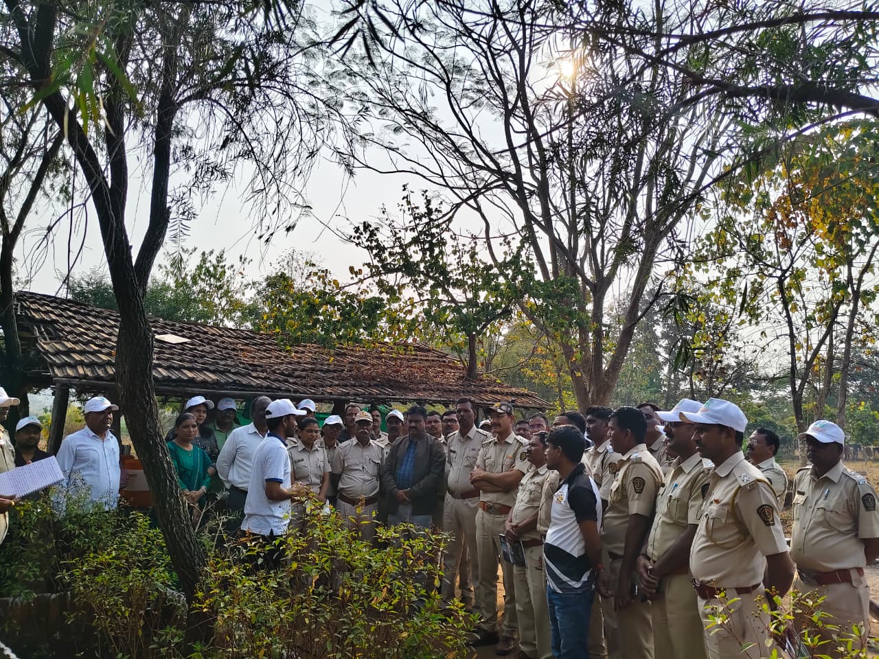 लेखापाल/लिपिक/वनपाल यांचे पायाभूत प्रशिक्षण क्षेत्रीय दौरा सेमाडोह-बोरी-हरिसाल