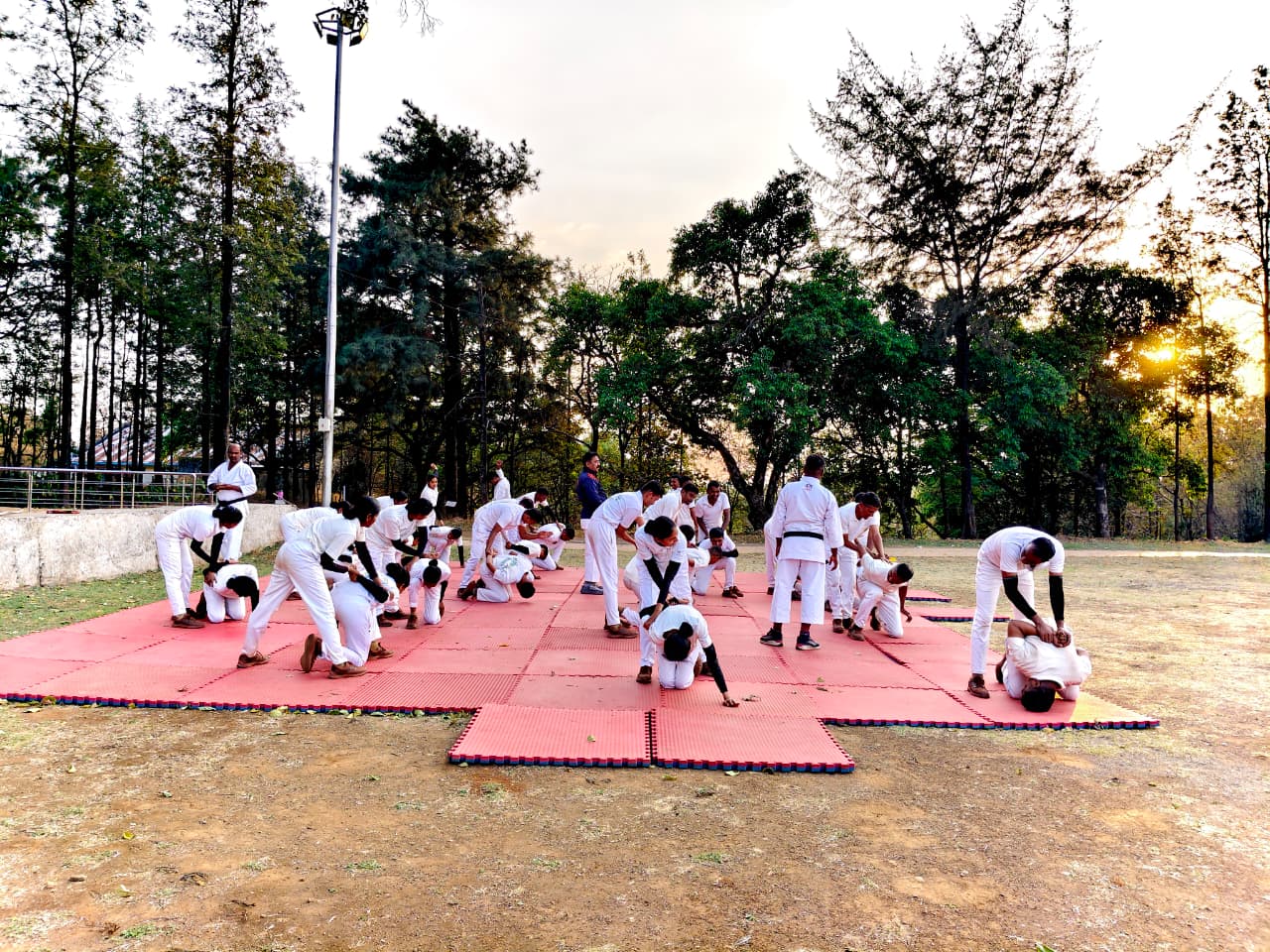 Self Defense कराटे प्रशिक्षण