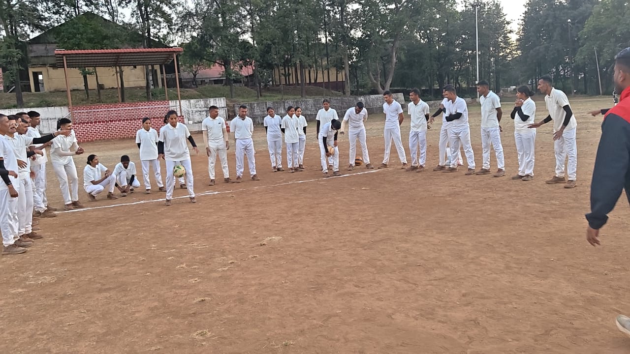 Hook the  Ball - Recreational Game