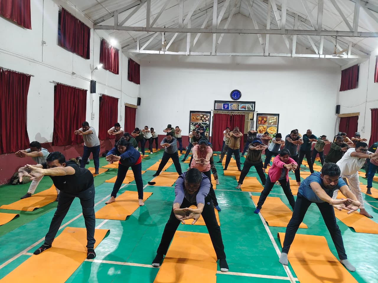 लेखापाल/लिपिक/वनपाल यांचे अल्पमुदत प्रशिक्षण योगा क्लास