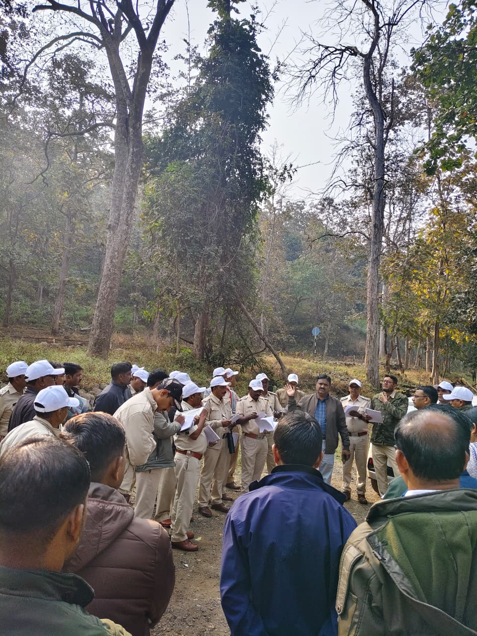 लेखापाल/लिपिक/वनपाल यांचे पायाभूत प्रशिक्षण क्षेत्रीय दौरा सेमाडोह-बोरी-हरिसाल